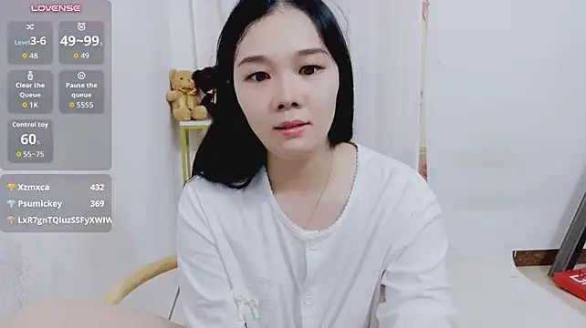 Txm123321 - 没大哥好欺负 M腿小粉插入5分钟