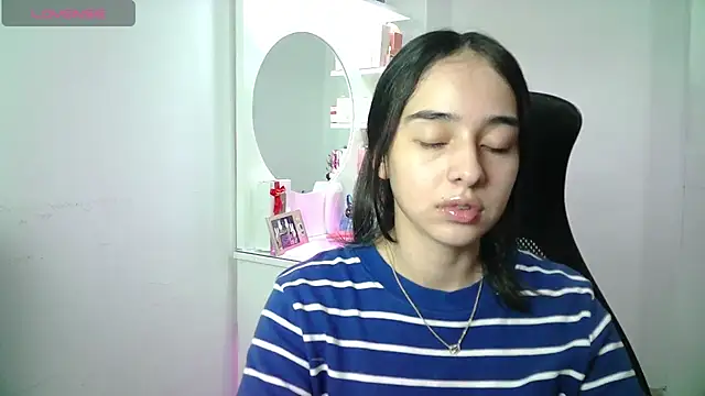Aineangeel - Oil in my tits