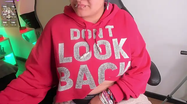 Lucky-leah - Show my boobs