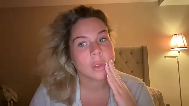 Erincheshire - LT GETS 2 SQUIRT VIDS