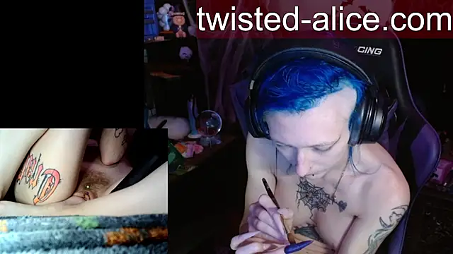 Twisted_Alice - dlldo play (halloween dildo)
