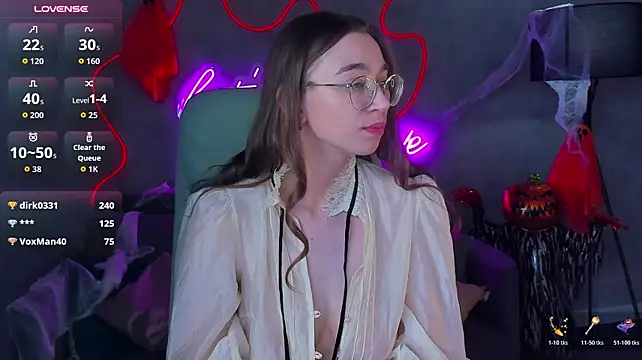 Lucy_Green - topless with her back