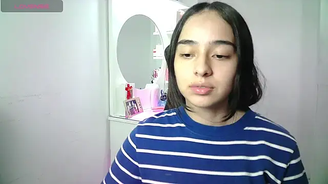 Aineangeel - Oil in my tits