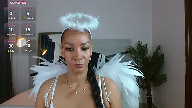 Manuela_giraldo_ - Show ass + oil