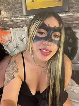 ManuelaVeeleez