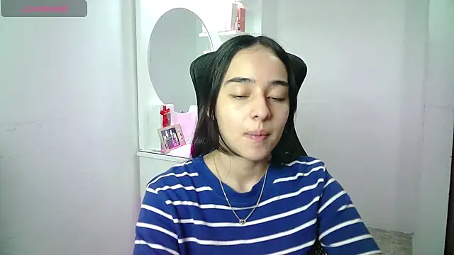 Aineangeel - Oil in my tits