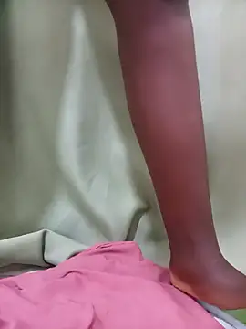 AishaBashilah - Finger pussy