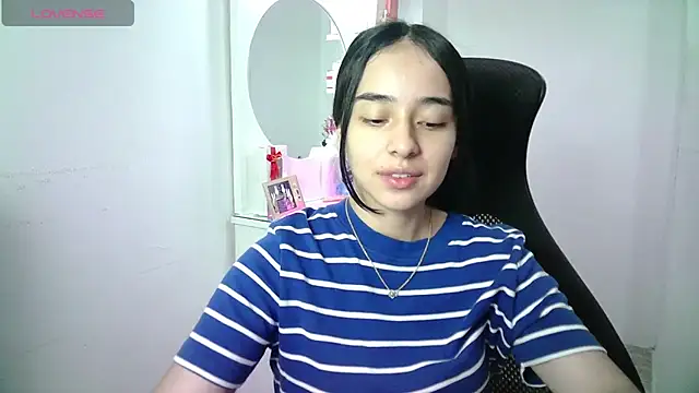 Aineangeel - Oil in my tits