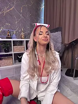 PearlPlenty - Doggysyle dildo fuck🐕