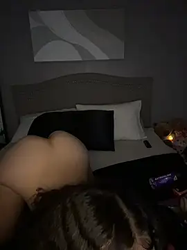 nikkiloveee's Live XXX Chat