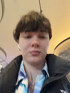 IceMur - 1 finger in ass, 2 fingers in pussy dogg