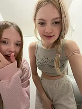 Elsawhere - show NEW girl's BOOBS?? in bra only!