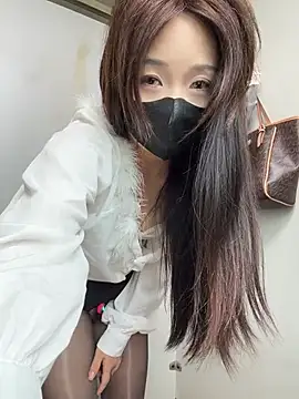 _Galax- - 户外公园park 假阳具抽插2分钟
