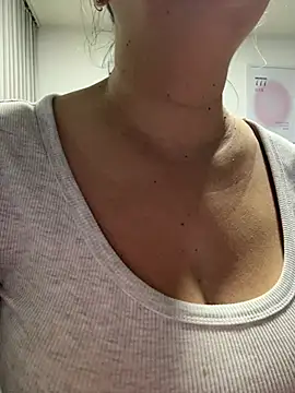 Ruby_santana777 - bounce