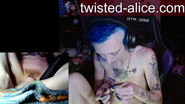 Twisted_Alice - dlldo play (halloween dildo)