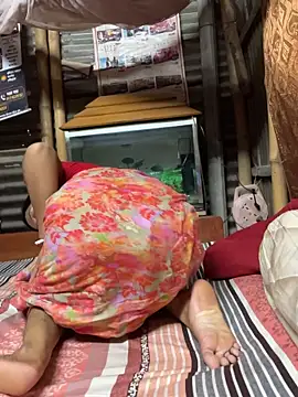 Horny_chubby_girl_Nupur - open nude dance