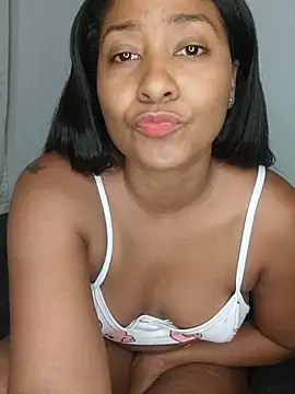 Berry_Bans - Open pussy and put 4 fingers in