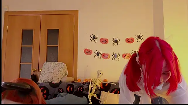 Mary_uw - Fuck a pussy with a dildo in doggy