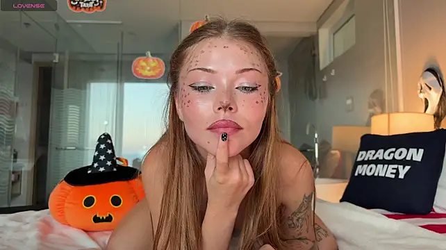Aliceimhorny - top off