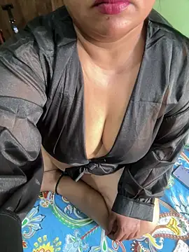 Mahima_4U - 💧Oil on boobs