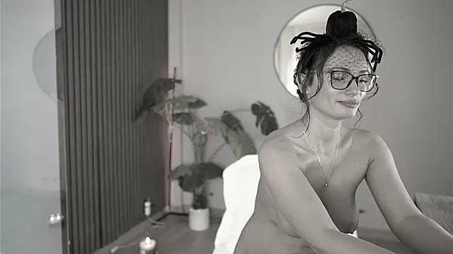 Kaya_Sins - Squirt LIVE 20 for today- Spooky Time