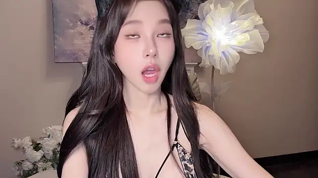 Tinababy-2027 - m腿全裸色色3min
