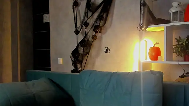 Ellen_Hops - Squeez ass ~