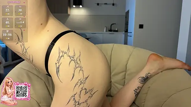 LumiyaSunny - Suck finger close to cam