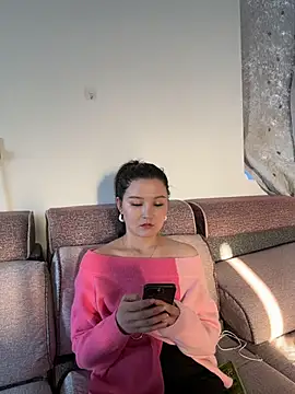 Honey_baby99 - 全裸展示3分钟😘