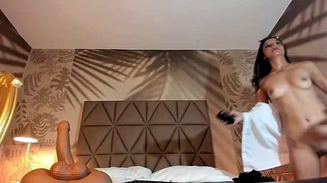 Yvonne_Collins - FUCK DOMI