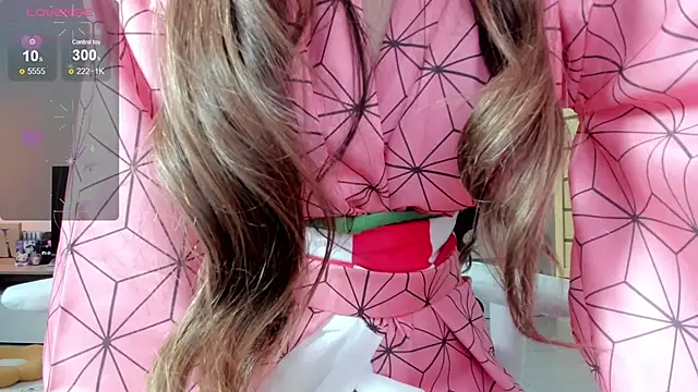 Fluffy_Rose - naked naked naked