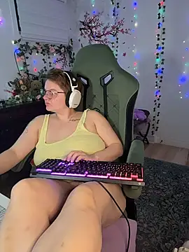 CurvesNChaos - Pick my lingerie + 2 mins toy ctrl☀️