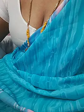 Tamil_Ammani - Boobs show😜😜😝🥰🔥🔥🔥