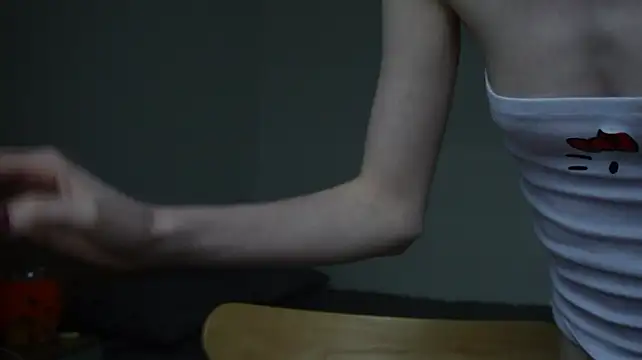 Nellie_baby - pussy play