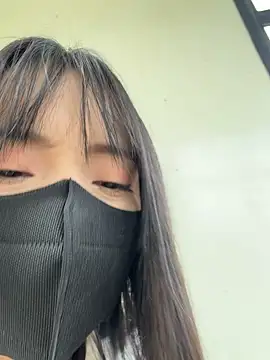 Xiao-Lin - 户外刺激裸上身