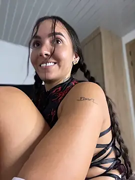 ScarletDarkMuse - two fingers inside my pussy