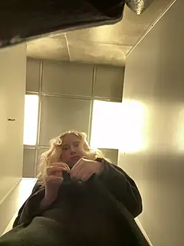 Michelle_lovique
