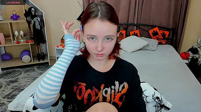 Riko_Noir - Big dildo in throat💕