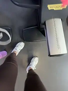 Eveangelll - Squirt gym locker💦💦💦