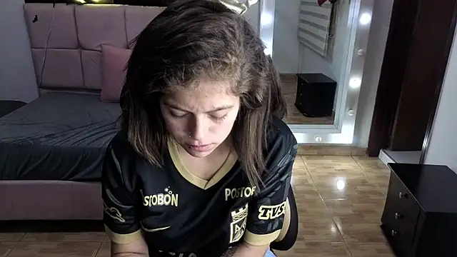 Kitten_Cam - kiss