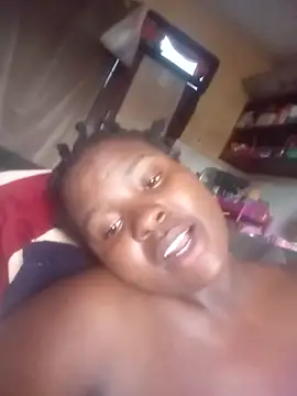 Ebony_tyra - Milk show