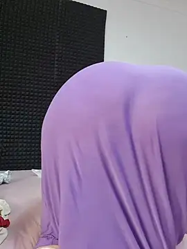Big_as-big - للعب بزازي