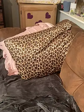 BettyCock - This MILF likes it nasty and dirty Daddy