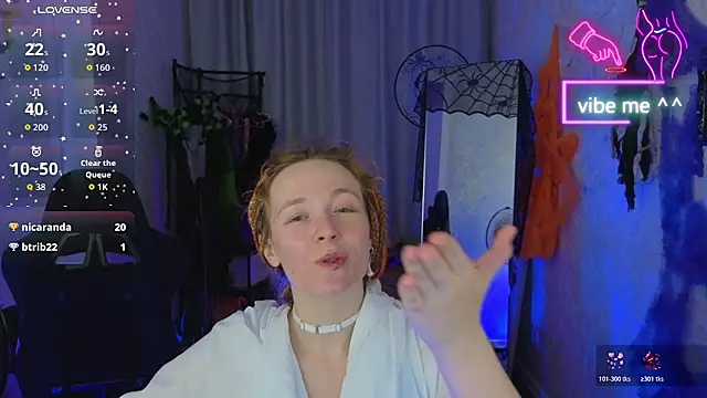 Ricki_Bloom - Tease me with your phantom boobs👻