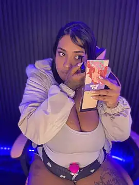 Nahomy-firee - Flash ass👀🍑