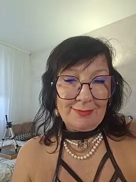 LaliaMia - Cream on my nipples