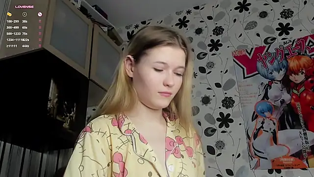 LynHillaire