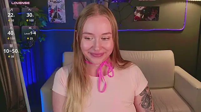 PlayfulEmilia - Take off the T‑shirt for 10 minutes.