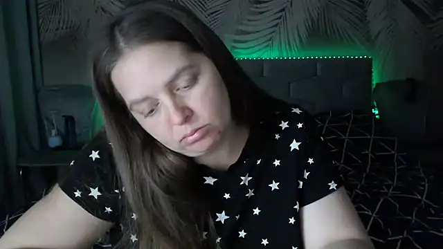 Uliastar - Show boobs Mmm