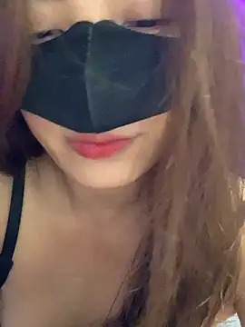 -Hera_ - Striptease🦋🐛